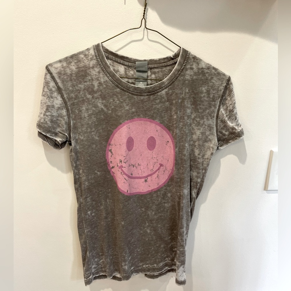 Grey Top, Pink Smiley face